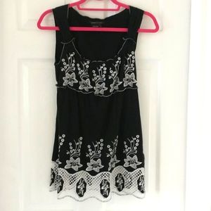 Eyelet black and white top. Very good condition.